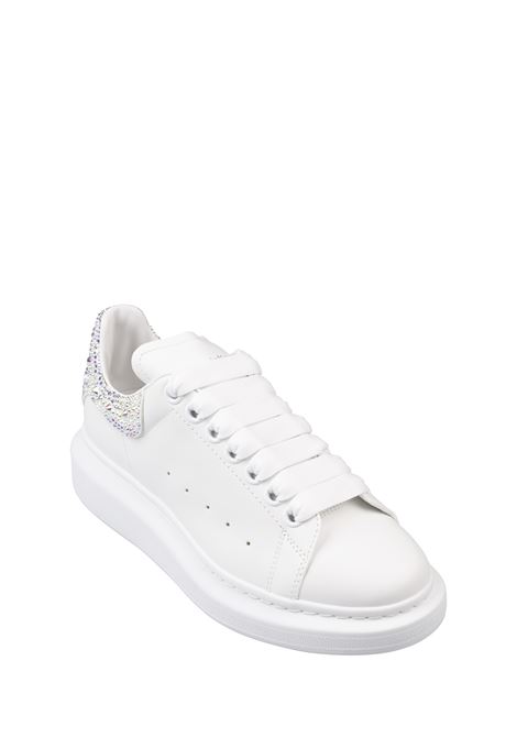 Sneakers Oversize Bianche Con Spoiler di Strass ALEXANDER MCQUEEN | 666407-WIADL9069
